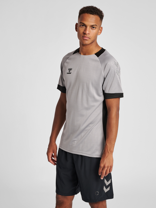 hmlLEAD S/S POLY JERSEY, GREY MELANGE, model