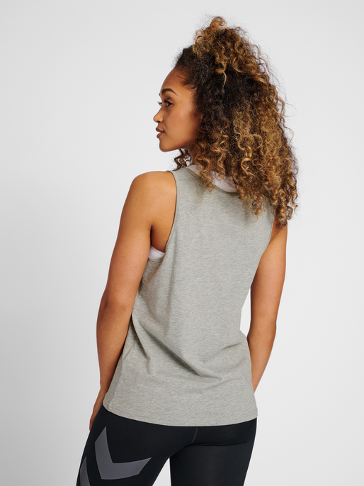 hmlLEGACY WOMAN TANKTOP, GREY MELANGE, model