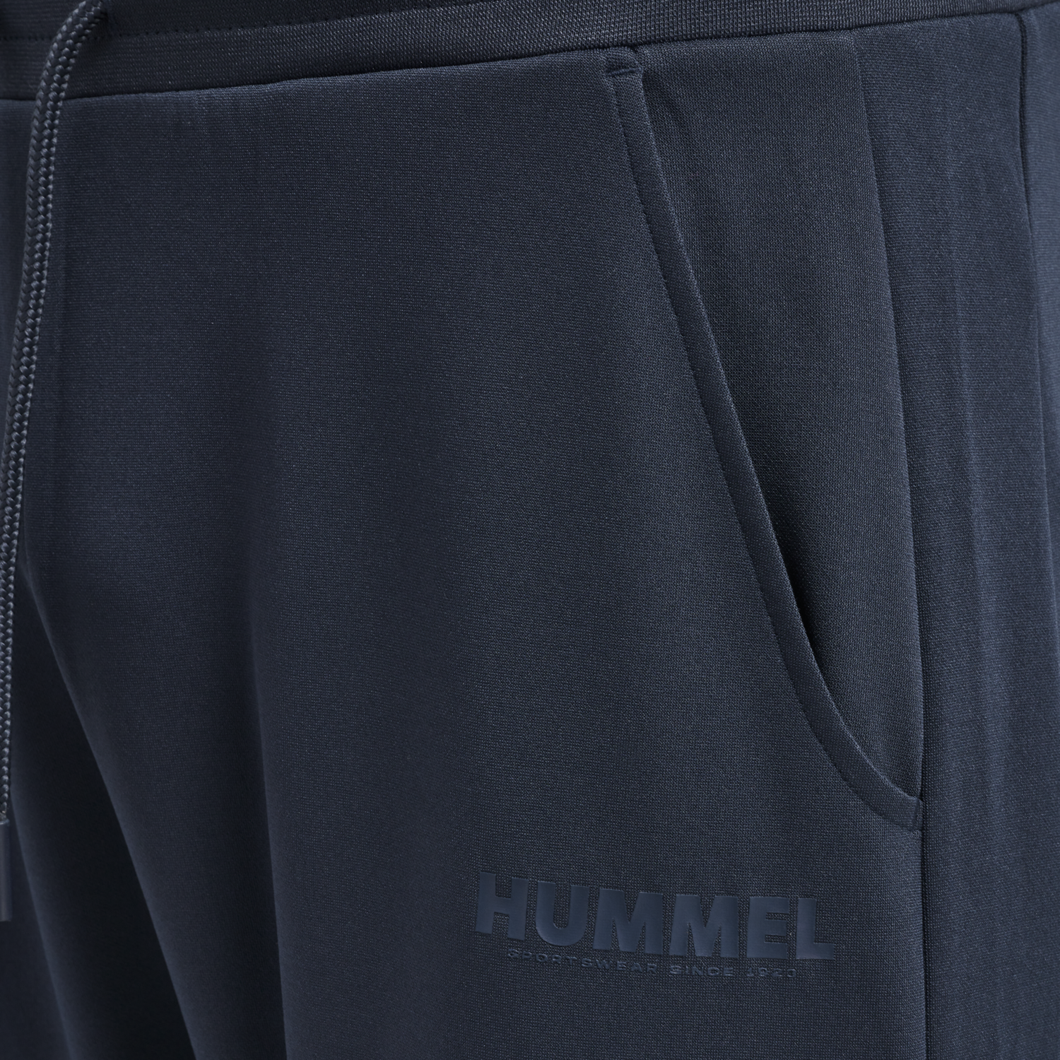 hmlLEGACY POLY TAPERED PANTS, BLUE NIGHTS, packshot