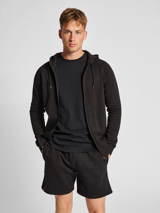 hmlRED CLASSIC ZIP HOODIE, BLACK, model