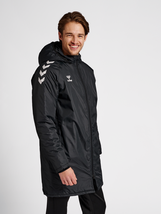 hmlCORE XK BENCH JACKET, BLACK, model