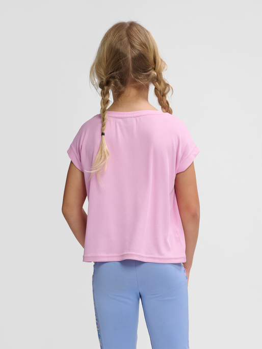 hmlRILLO T-SHIRT S/S, PASTEL LAVENDER, model