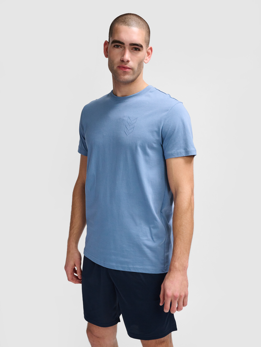 hmlACTIVE CO TEE S/S, CORONET BLUE, model