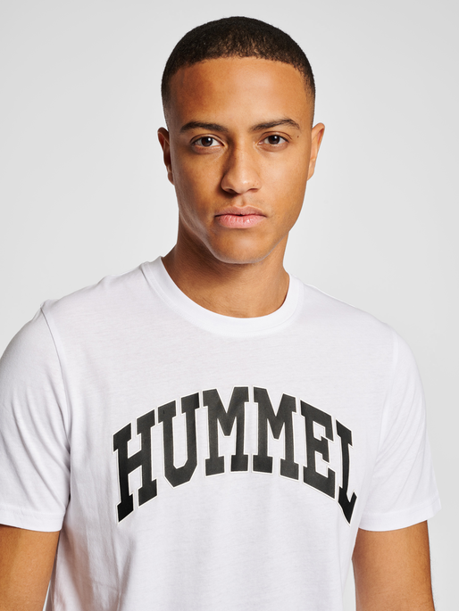 hmlIC BILL T-SHIRT, WHITE, model