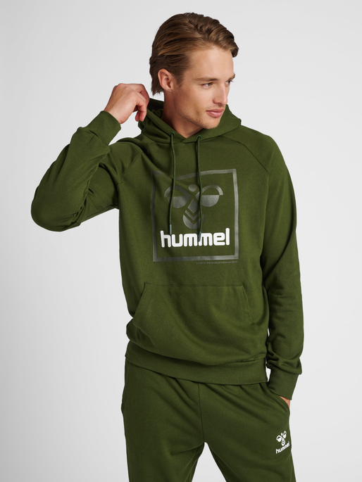 hmlISAM 2.0 HOODIE, RIFLE GREEN, model