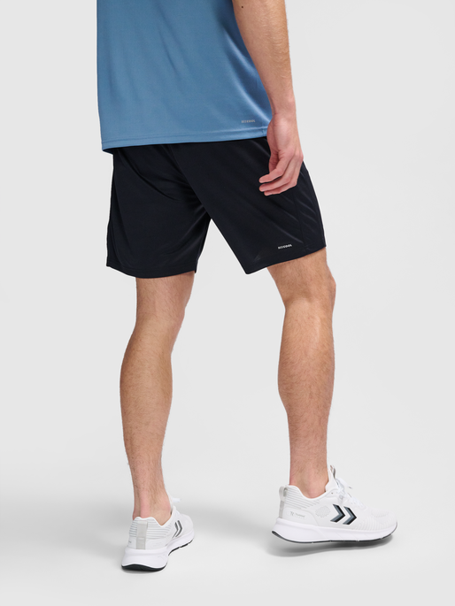 hmlACTIVE PL SHORTS, BLACK, model