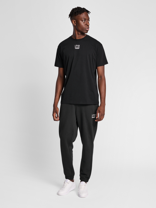 hmlLP10 BOXY T-SHIRT, 2001, model