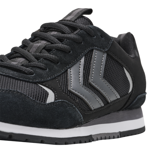 FALLON, BLACK, packshot