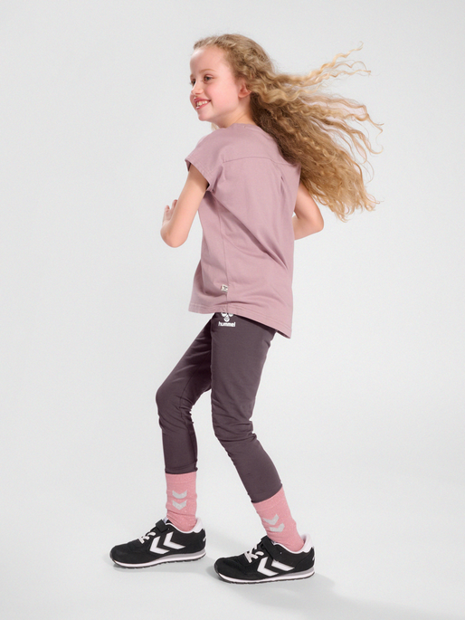 hmlONZE TIGHTS, SPARROW, model