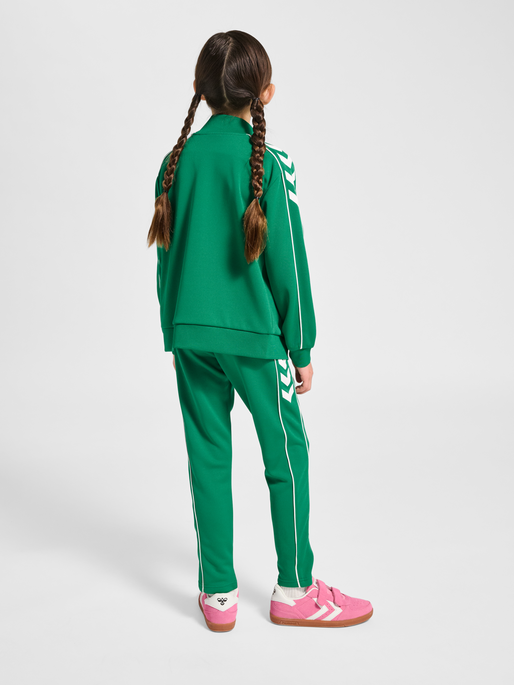 hmlTRACK TRACKSUIT, PEPPER GREEN, model