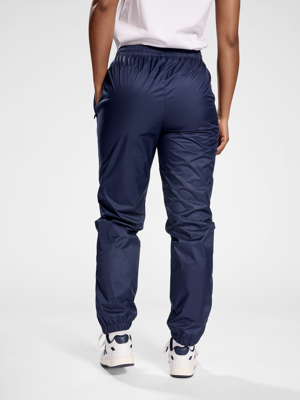 Women's windrunner pants outlet