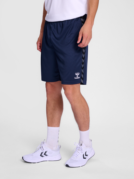 hmlAUTHENTIC PL SHORTS, MARINE, model