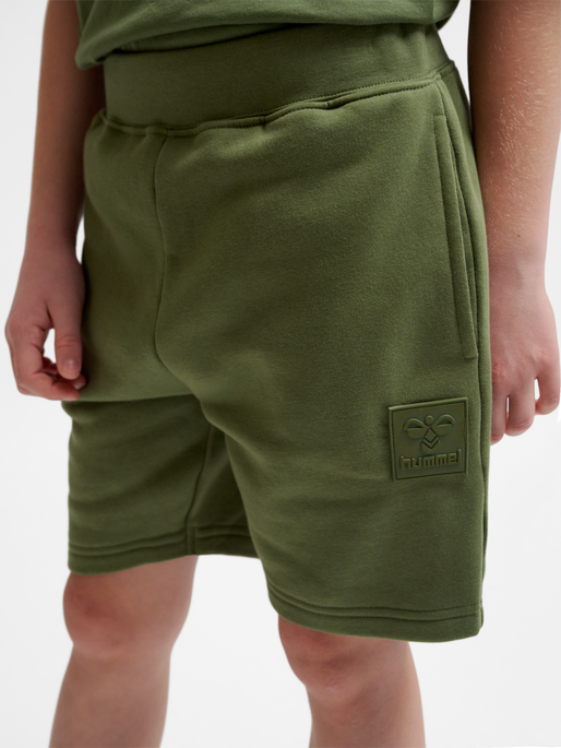 hmlCLEAN ADJUSTABLE SHORTS, OLIVINE, model