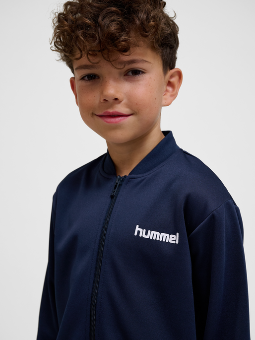 hmlTUKAS TRACKSUIT, BLACK IRIS, model