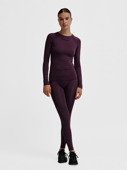 hmlMT SHAPING SEAMLESS T-SHIRT L/S, PLUM PERFECT, model