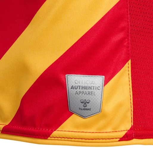 hmlCSC 19/20 KIDS HOME JERSEY LS, TRUE RED/SPORTS YELLOW W/SPONS hmlCSC 19/20 KIDS HOME JERSEY LS, TRUE RED/SPORTS YELLOW W/SPONS, packshot