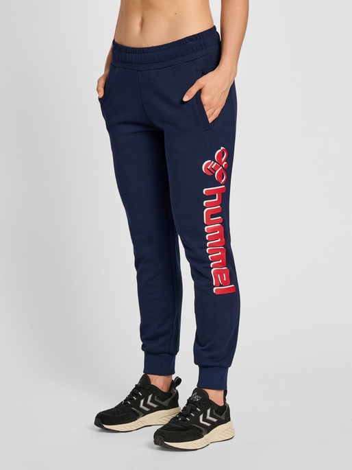 hmlIC KIM REGULAR PANTS, 7666, model