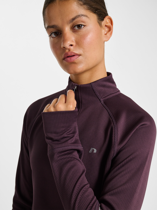 nwlPOWER HALF ZIP MIDLAYER W, PLUM PERFECT, model