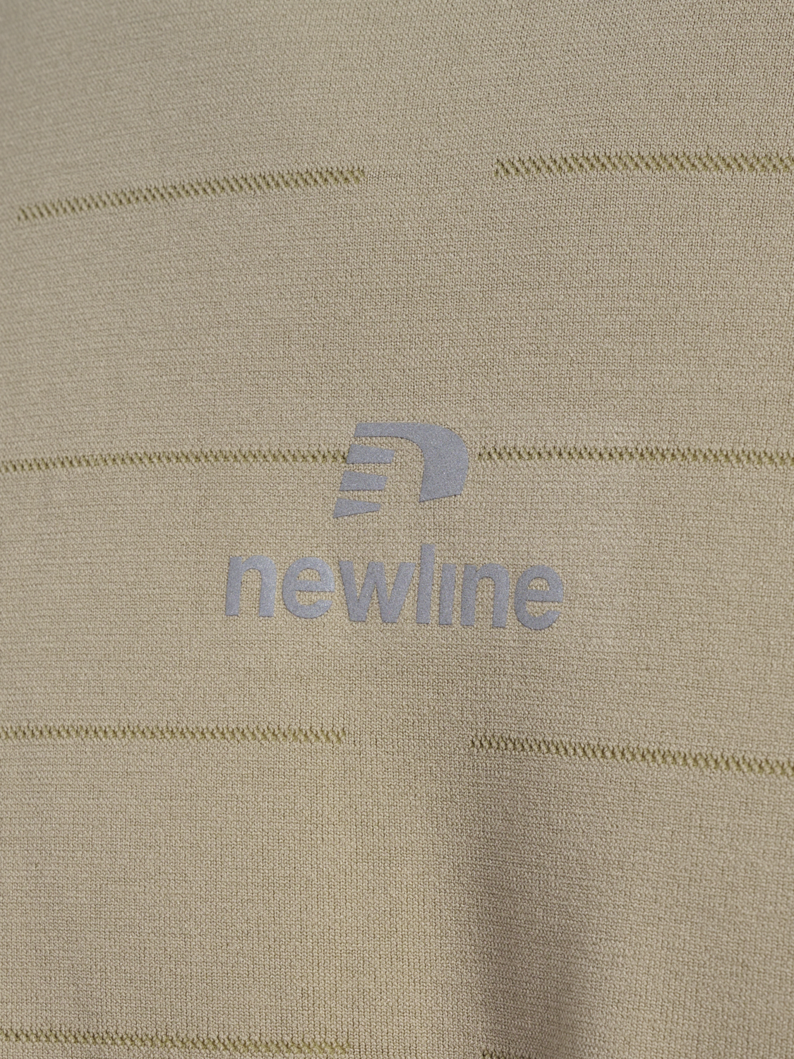 nwlPACE SEAMLESS TEE, SILVER SAGE, packshot