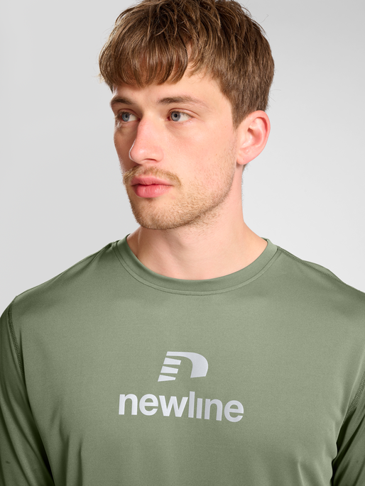 nwlBEAT LS TEE, DEEP LICHEN GREEN, model