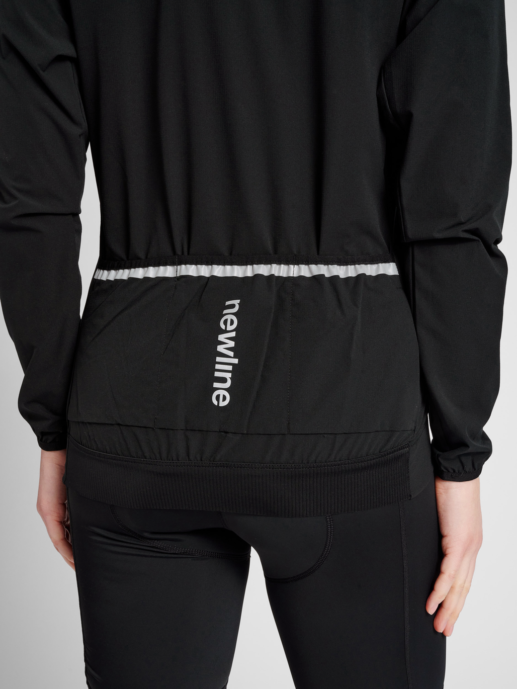 WOMENS CORE BIKE THERMAL JACKET, BLACK, model