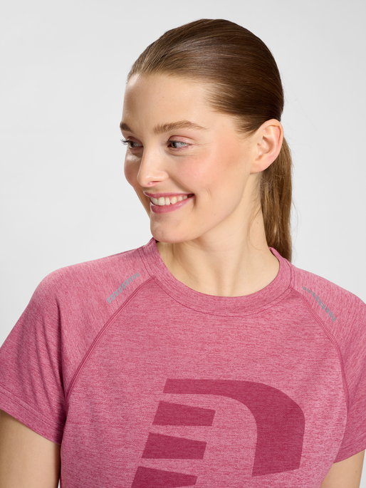 nwlORLANDO T-SHIRT S/S WOMAN, DRY ROSE MELANGE, model