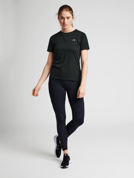 WOMEN STATEMENT T-SHIRT S/S, BLACK, model