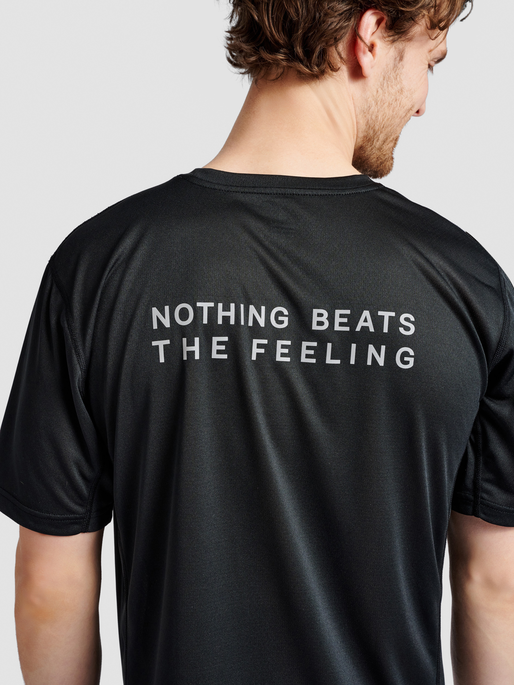 MEN STATEMENT T-SHIRT S/S, 2001, model