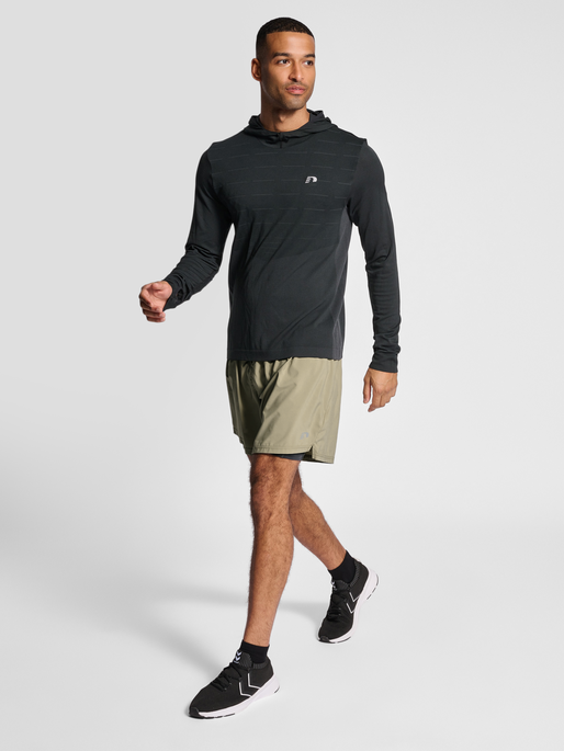 MEN 2-IN-1 RUNNING SHORTS, WINTER TWIG, model